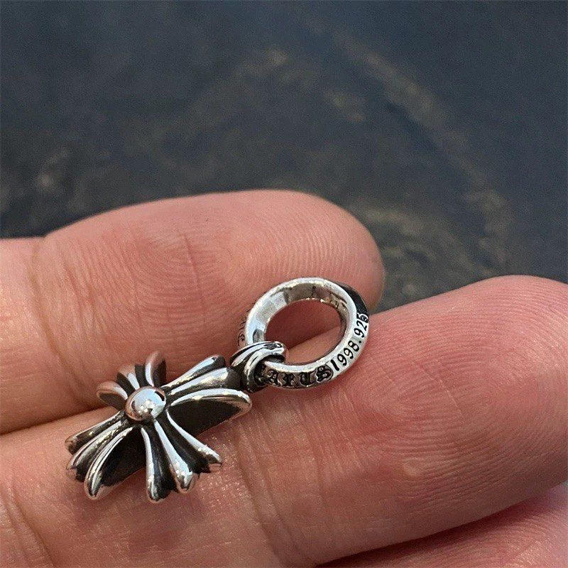 Chrome hearts top heart pendant
