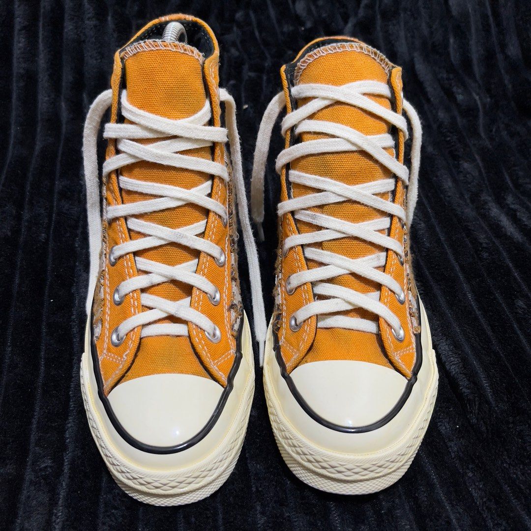chuck taylor x dior