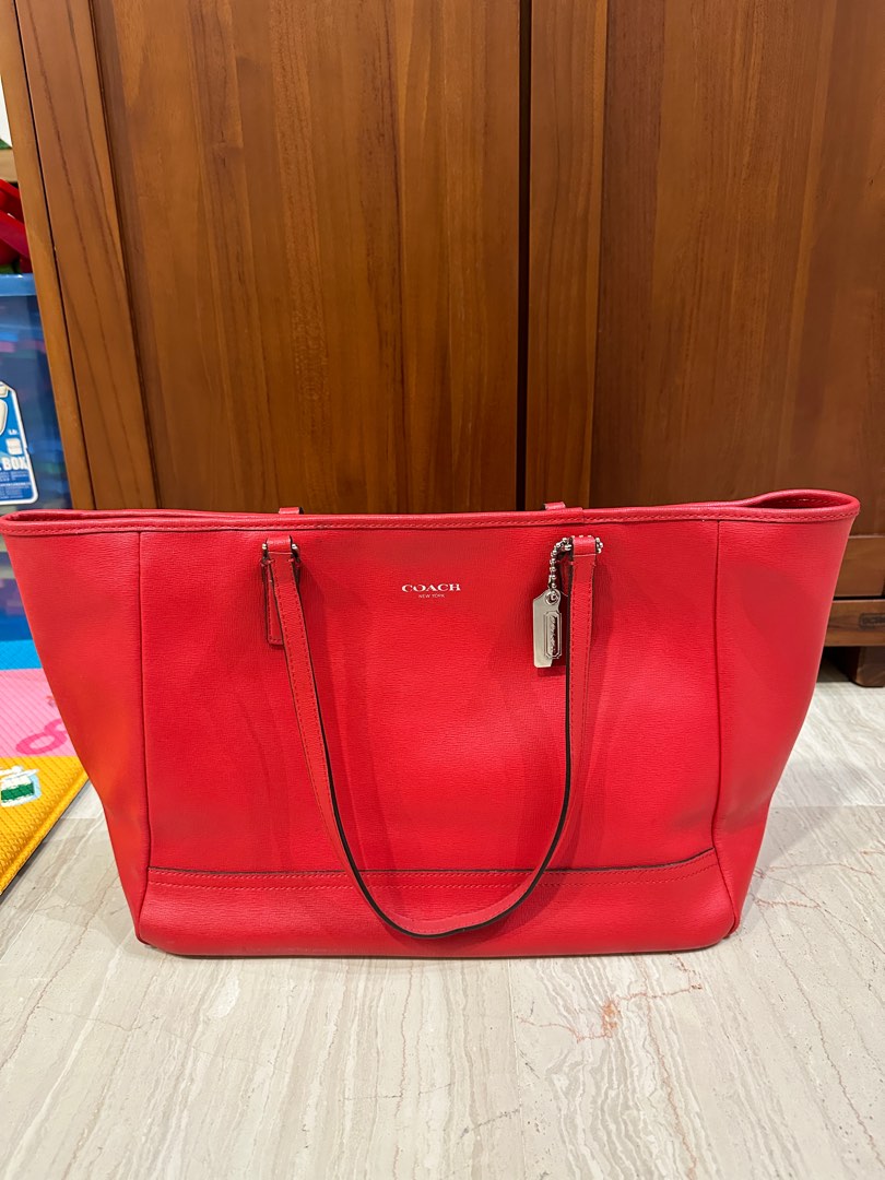 Red coach hotsell tote bag