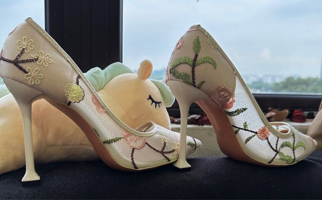 Colourful high heels hotsell