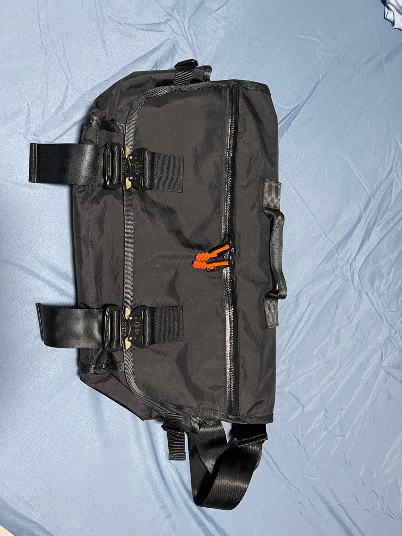 Defy recon messenger bag hot sale