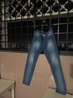 (Category: ) located in . Submitted by missylot (Listing ID 1251246016, Image 1). Description: .