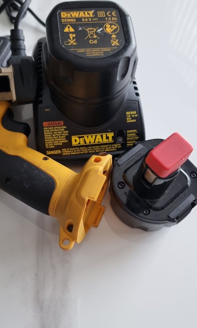 DeWalt 9.6v battery drill Furniture Home Living Home