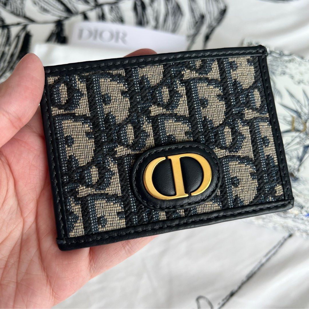 DIOR 30 MONTAIGNE POUCH, Luxury, Bags & Wallets on Carousell