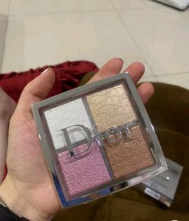 DIOR GLOW PALETTE FACE NOT DIOR LANCOME MARC JACOB MUFE YSL CHANEL SHISEIDO SK-II LANIEGE BENEFIT LOREAL MAYBELLINE MAKE OVER WARDAH