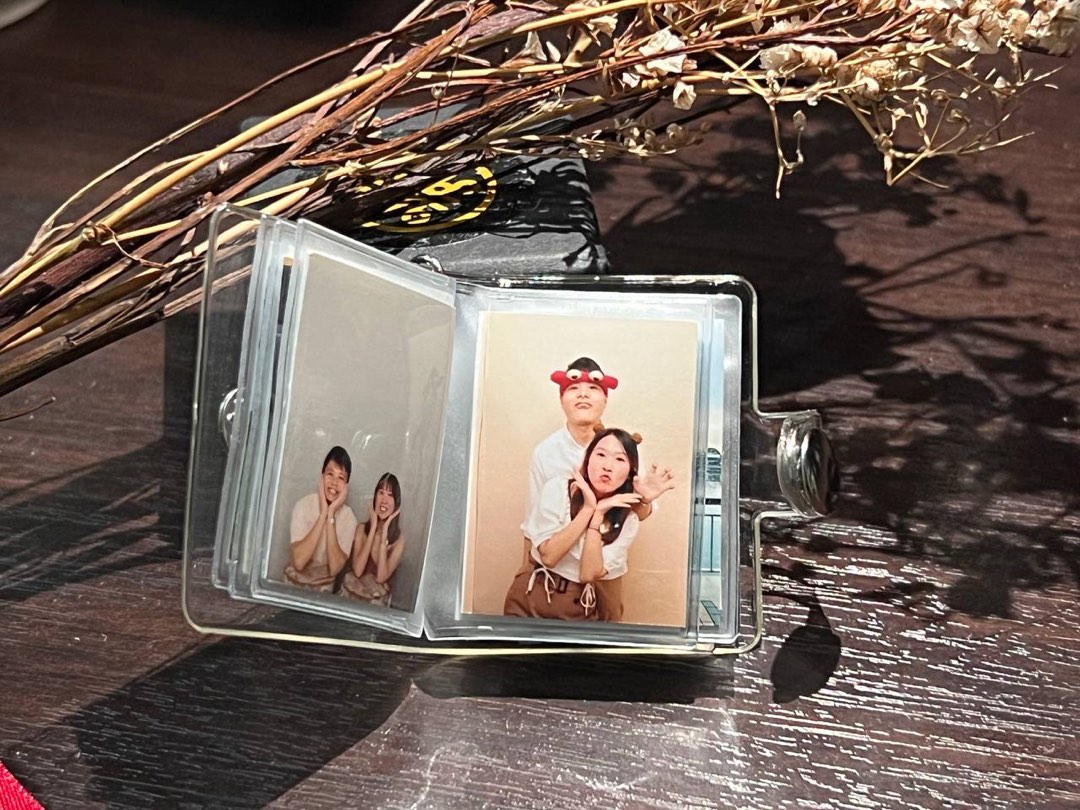 DIY Couple mini album keychain, Hobbies & Toys, Stationery & Craft