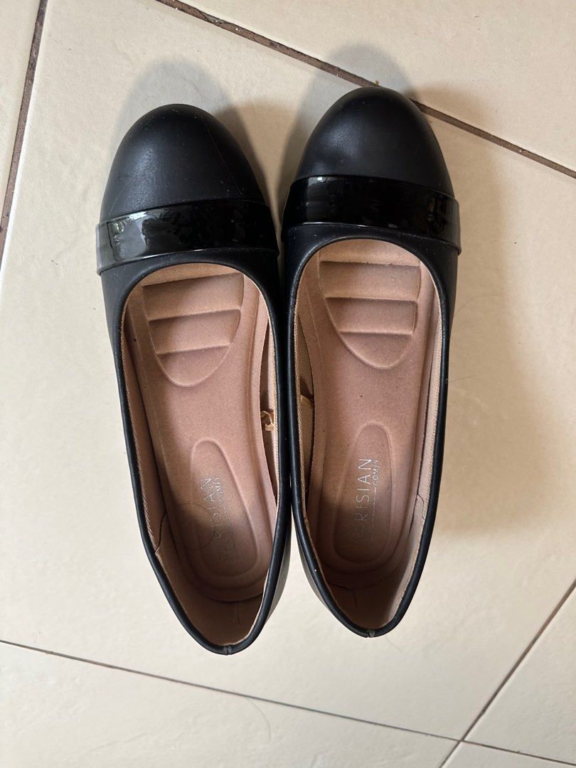 Clarks shoes with on sale doll in heel