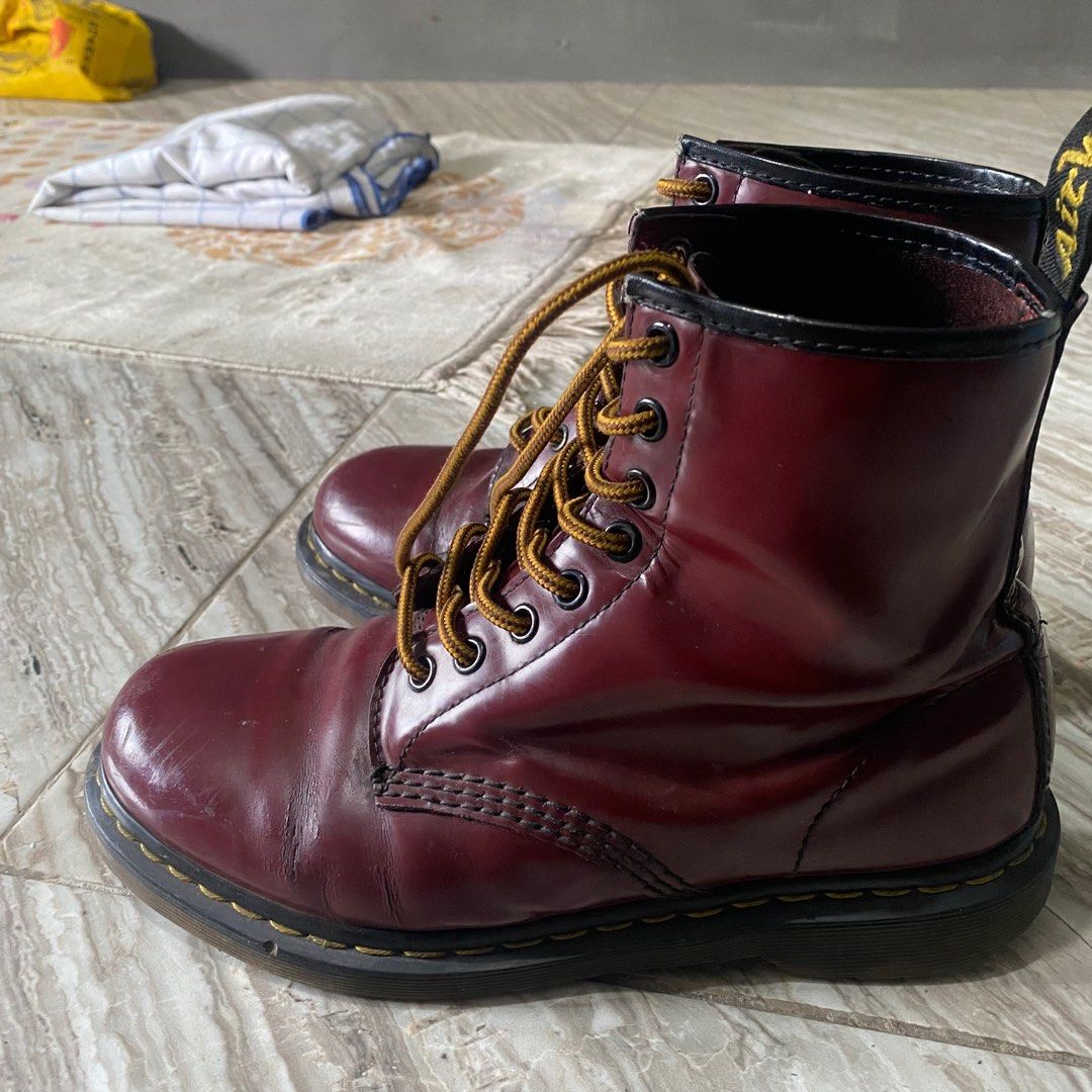 Docmart maroon hotsell