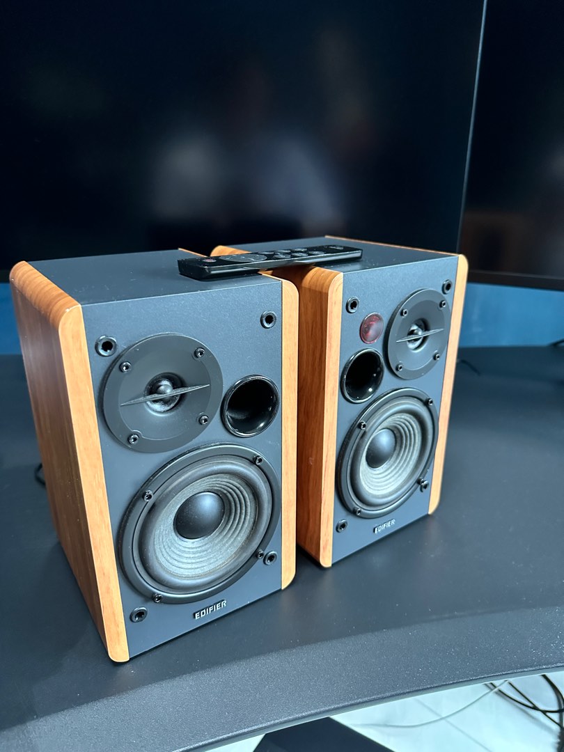 Edifier R1280DBs Active Speakers with Subout & Bluetooth 5.0, Audio