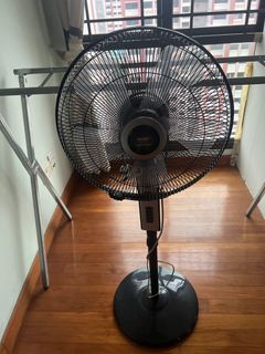 (Category: ) located in . Submitted by zyu2bse (Listing ID 1251176227, Image 1). Description: .