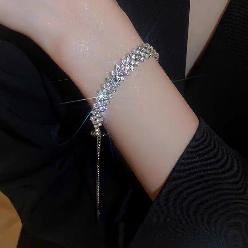 free pos 3 items above Korean design diamond bracelet