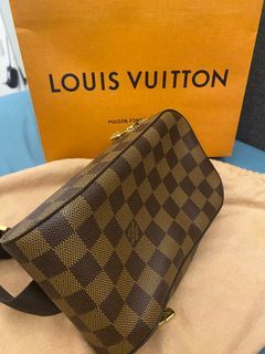 Louis Vuitton Illovo, Women's Fashion, Bags & Wallets, Purses & Pouches on  Carousell