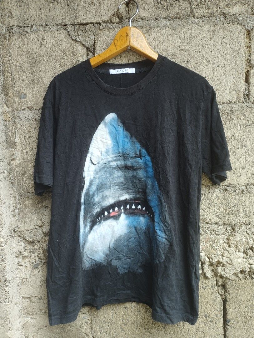 Givenchy shark t shirt price shop
