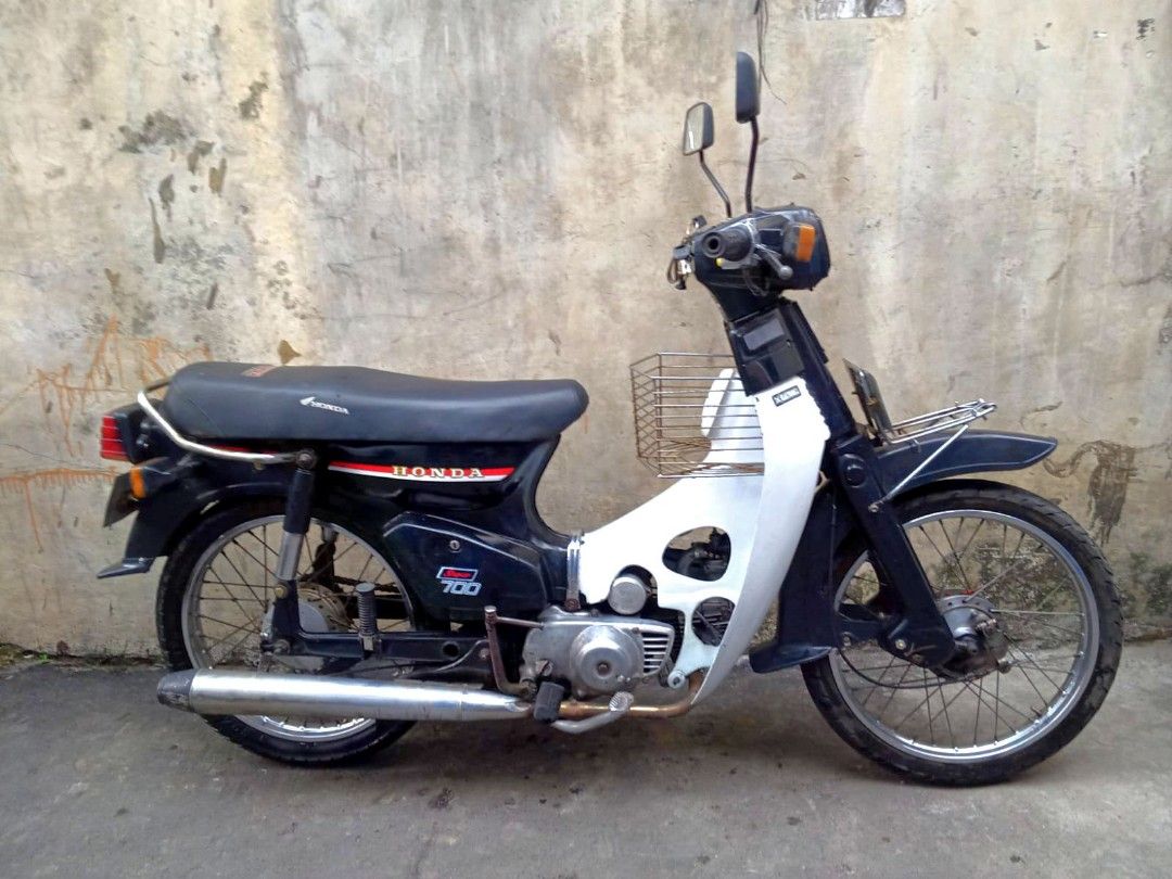 Super cub c700 online
