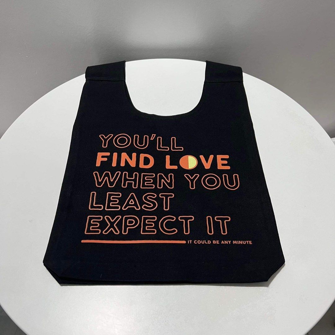 HONNE Crying Over You (Tie Knot Tsuno Bag) (Category: Tote Bags) located in Manila. Submitted by jajapajamas (Listing ID 1251230613, Image 1). Description: I’m selling this “Crying Over You” adjustable tsuno bag with my fave lyrics from the song. Designed by me 🫶🏻 Limited stocks only. Please DM me if you’re interested. We can do meet-ups in BGC. Also, now open for shipping! #HONNE #HONNEAsiaTour.