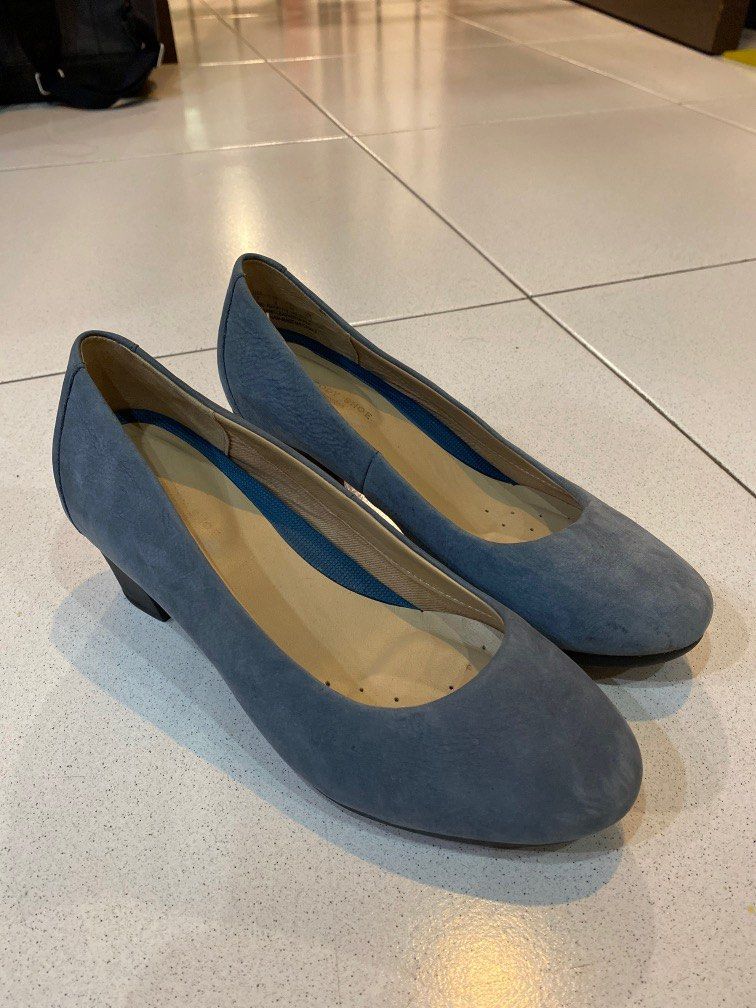 Pumps deals hush puppies