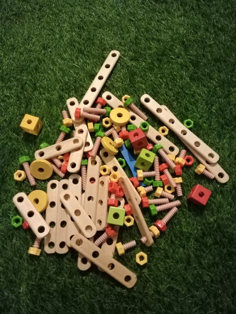 Imagination Discovery nuts & bolts building set on Carousell