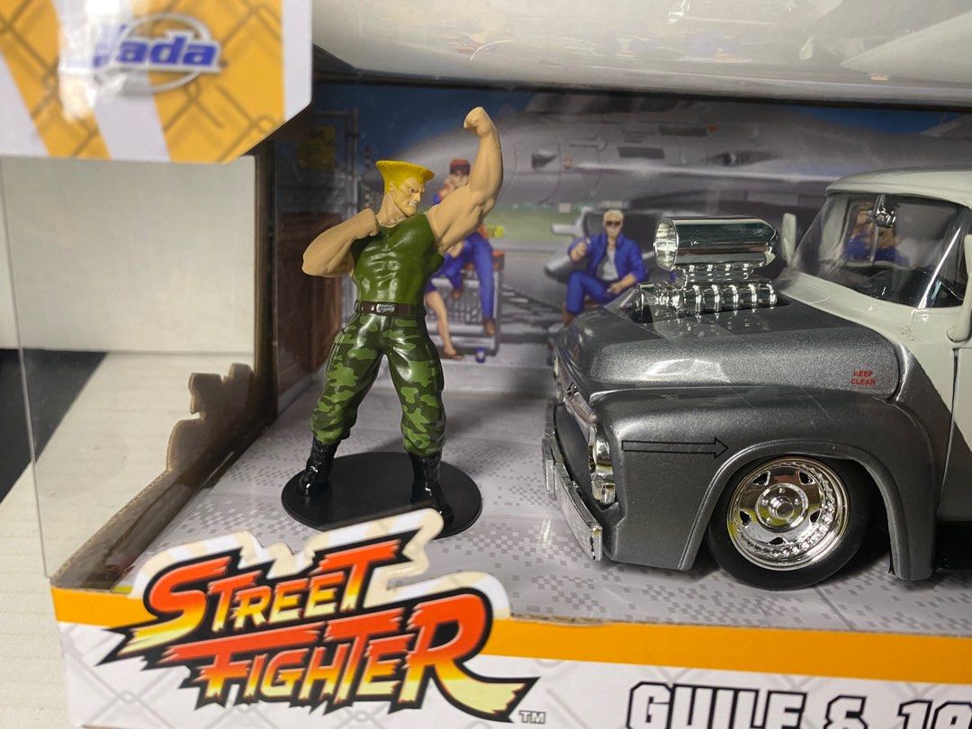Street Fighter, Guile & 1956 Ford F-100, 1:24 Scale Vehicle & 2.75 Figure