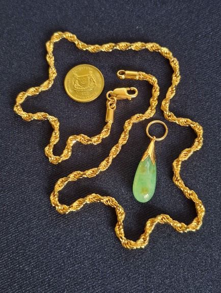 Gold necklace with cheap jade pendant