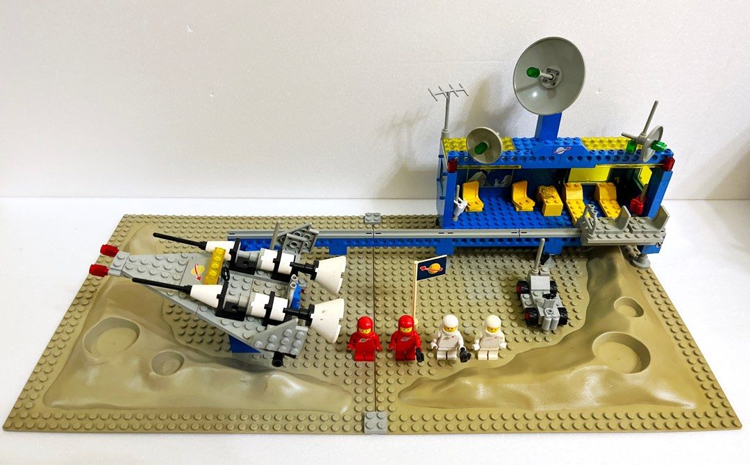 Lego 6970 Beta I Command Base Vintage