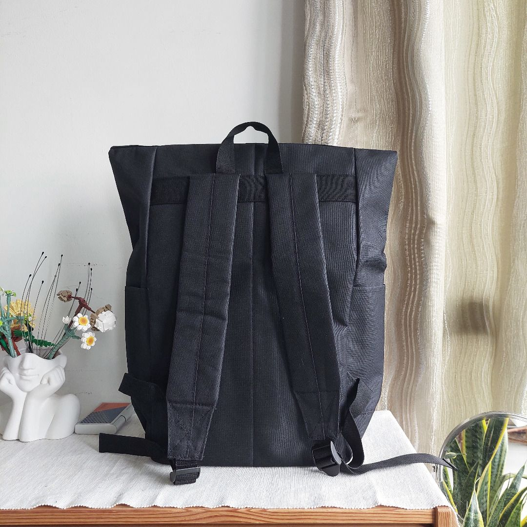 Lightweight roll top top backpack