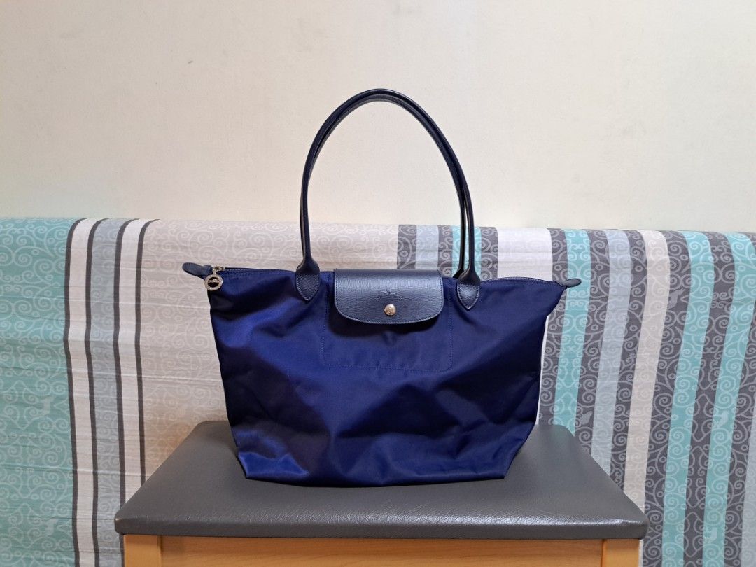 Longchamp Le Pilage Tote Bag size M Navy Women s Fashion Bags Wallets Purses Pouches on Carousell