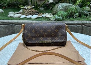 ❣️BNIB❣️Louis Vuitton Monogram Gradient T-Shirt size S, Luxury, Bags &  Wallets on Carousell