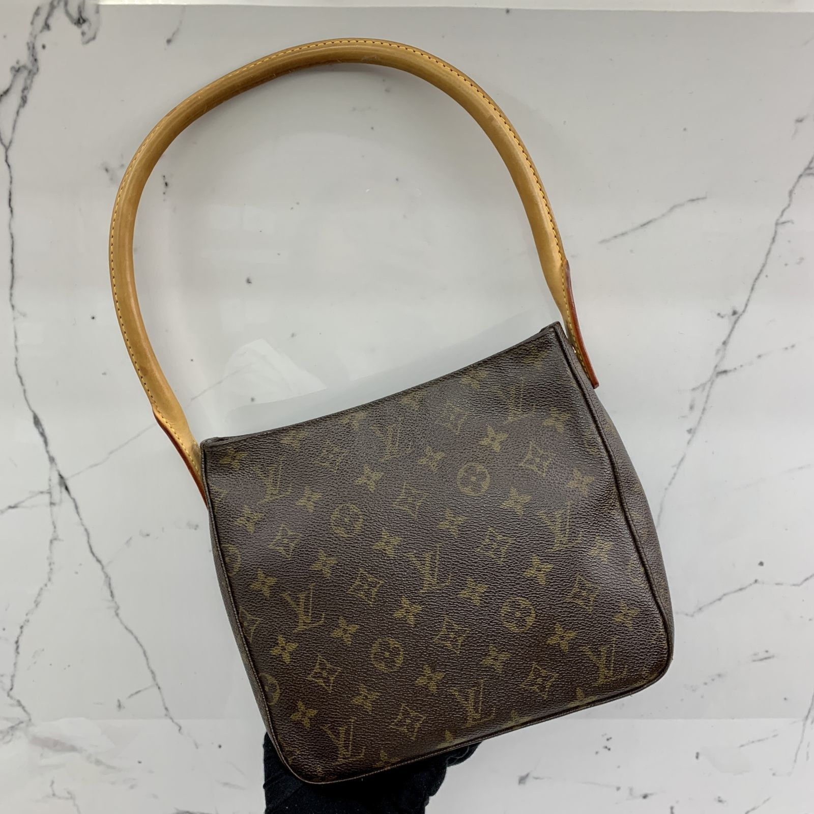 LV Looping MM in Monogram, Luxury, Bags & Wallets on Carousell