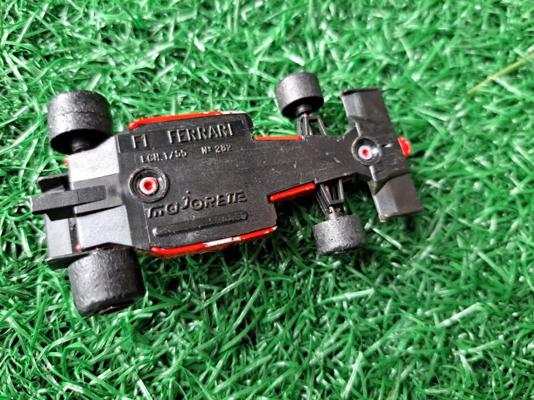 MAJORETTE N°282, F1 ferrari rouge, 1/55e EUR 12,00 - FR MAJORETTE N°282, F1 ferrari rouge, 1/55e EUR 12,00 - FR