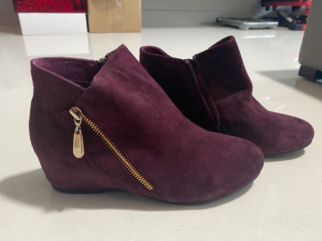 Maroon boots top womens