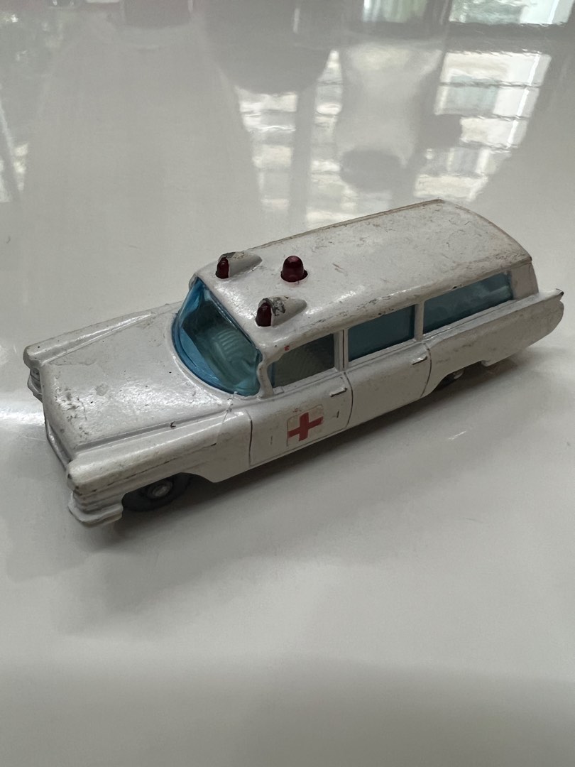 Matchbox series 54 store s&s cadillac ambulance