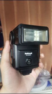 National PE-250S Camera Flash