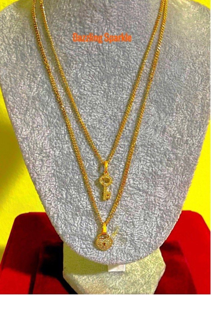 Chain and shop charm set