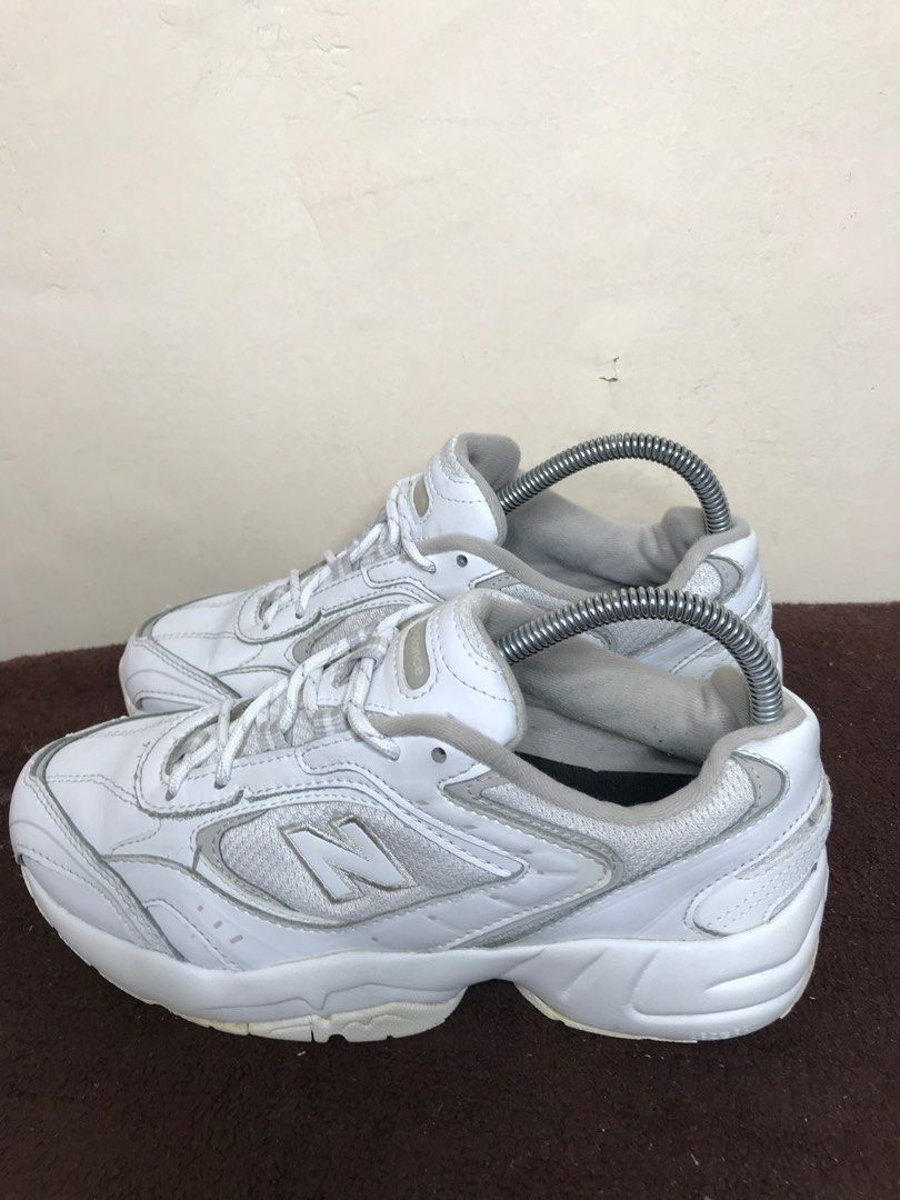 New balance 452 ess top