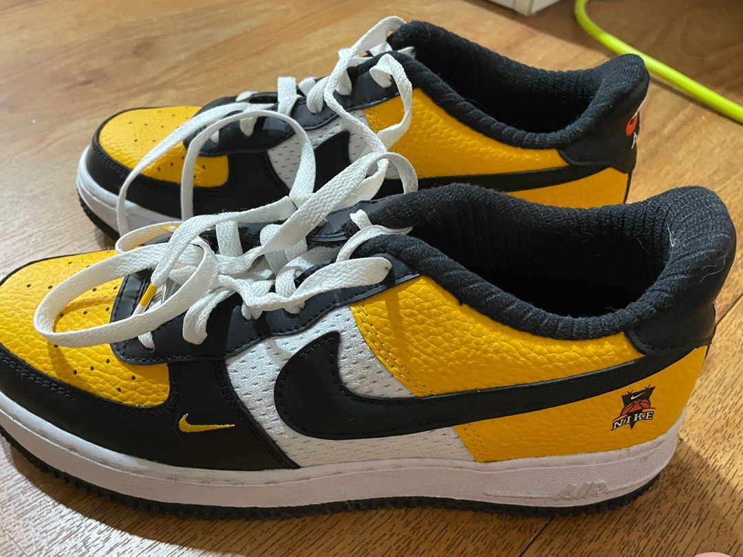 Nike air force gold black outlet