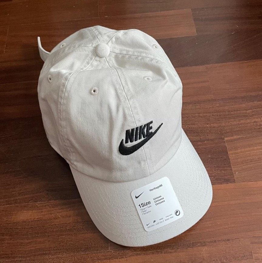 Tan nike shop cap