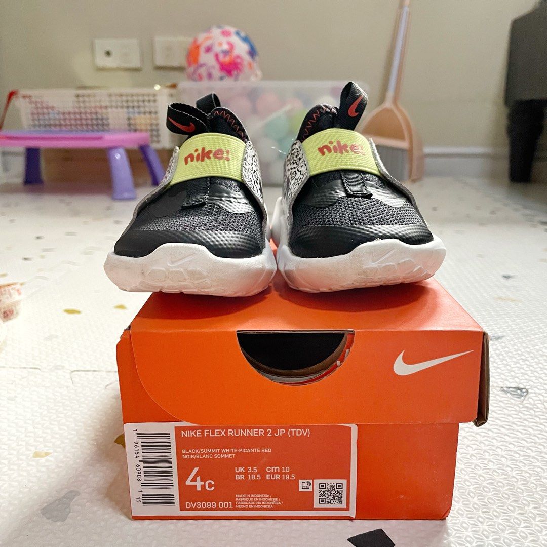 nike-flex-runner-2-foot-locker