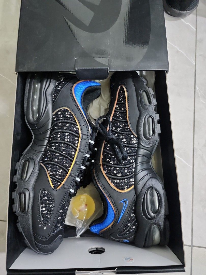 Supreme air tailwind iv top