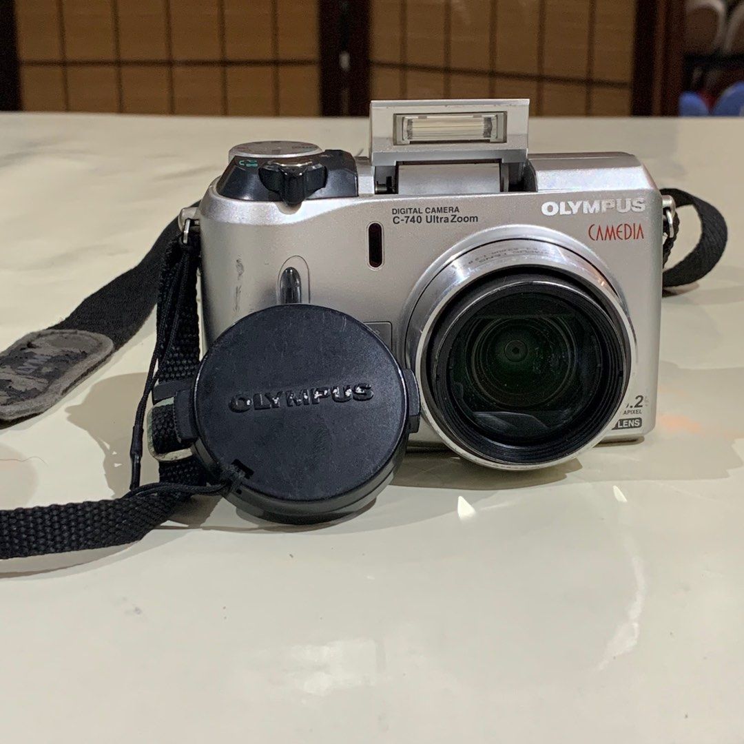 OLYMPUS CAMEDIA C740 Ultra Zoom Digital Camera, Photography, Cameras