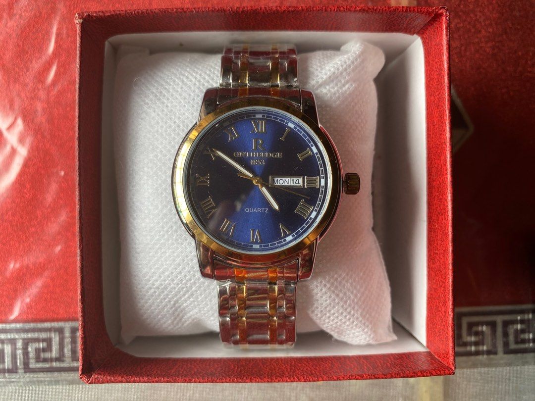 On The Edge (Wrist Watch) (Category: Men's Watches) located in Manila. Submitted by eisoj0525 (Listing ID 1251113354, Image 2). Description: Brand new hindi nagamit kahit minsan complete with box mode of payment via gcash pwede meet up Monumento SM Grand Central Victory Central Mall LRT Monumento kapag malayo pwede via lalamove or mr. speedy if provincial thru J&T or LBC.