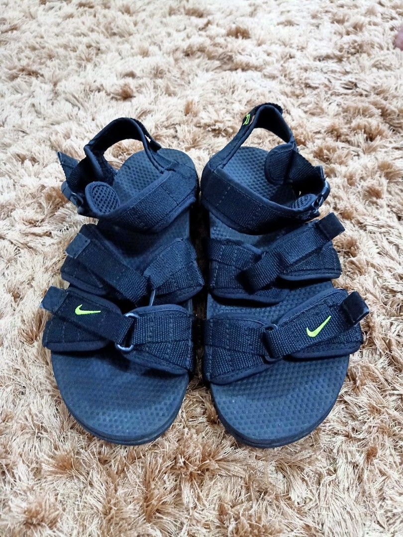 acg sandals men