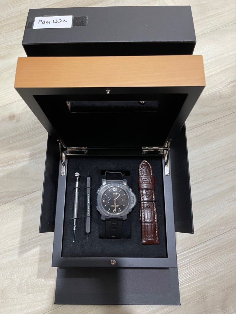 Panerai pam01320 deals