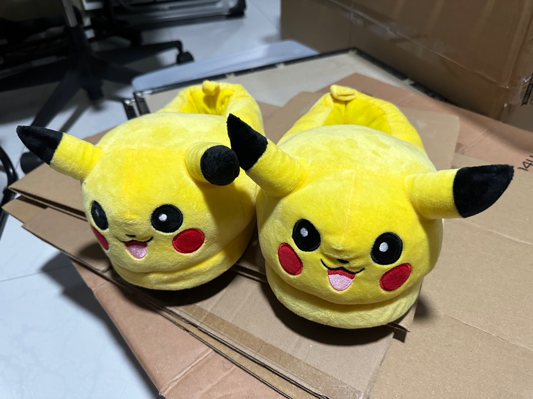 Pikachu hot sale bedroom slippers
