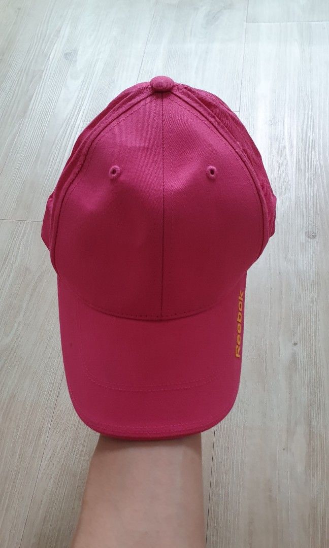 Reebok red cap top
