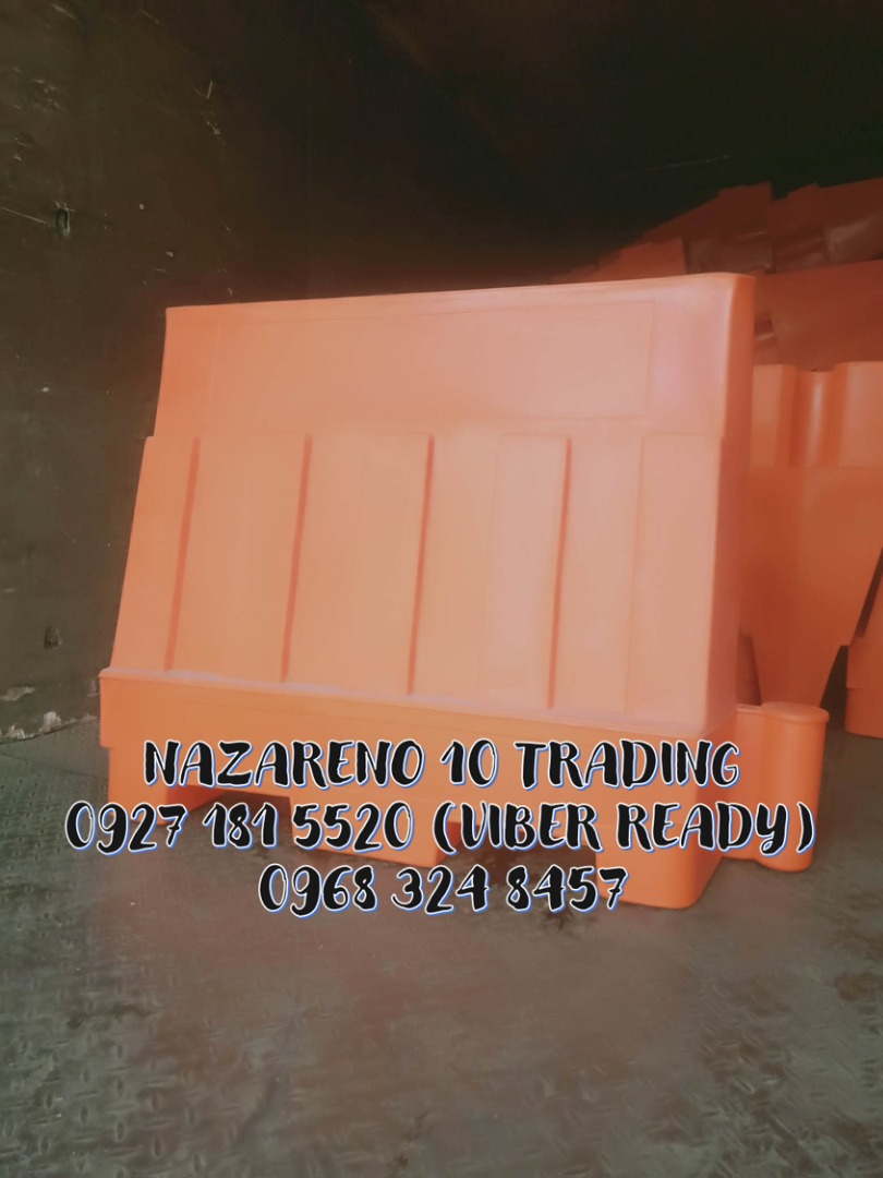 plastic road barrier sb3 on Carousell