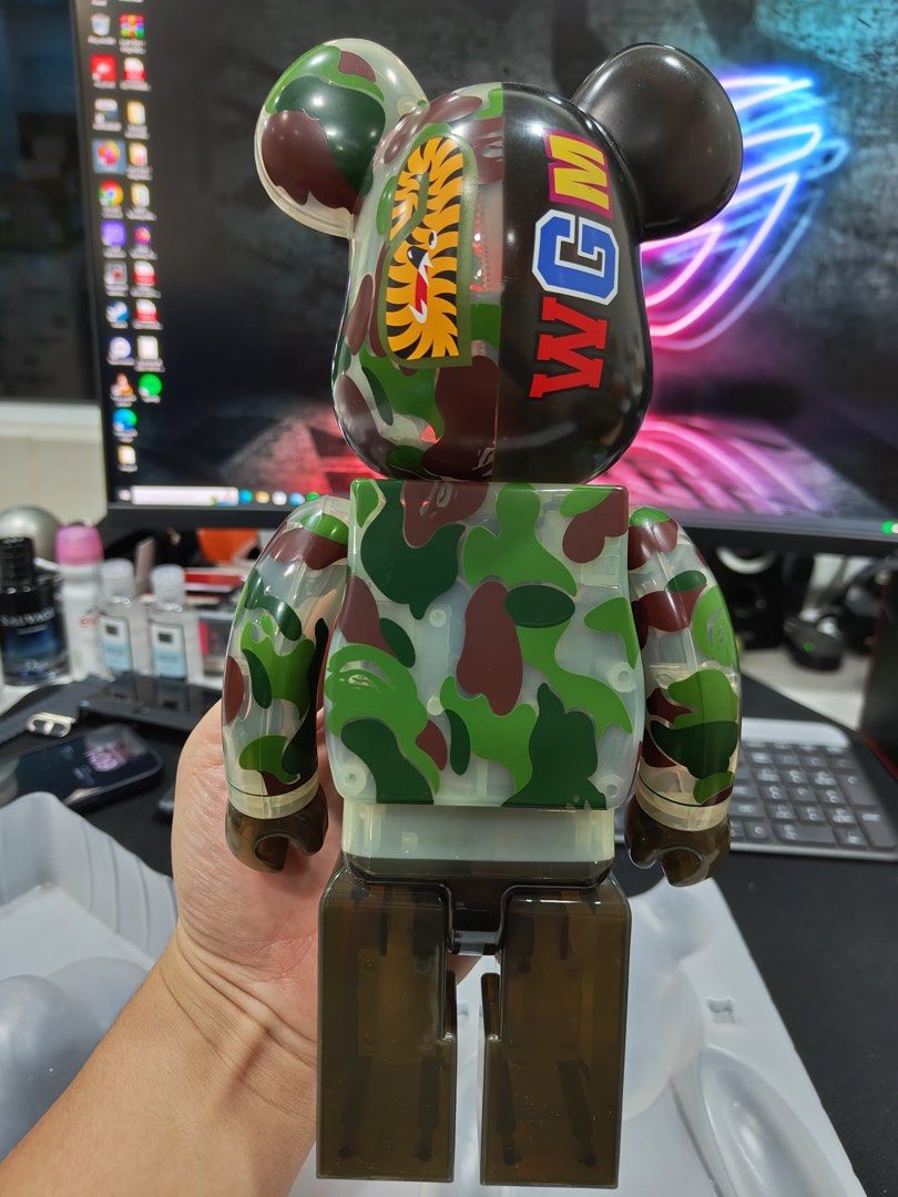 LEGACY CAMO SHARK BE@RBRICK 1000% | bape.com