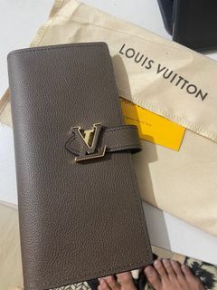 Preloved LV wallet