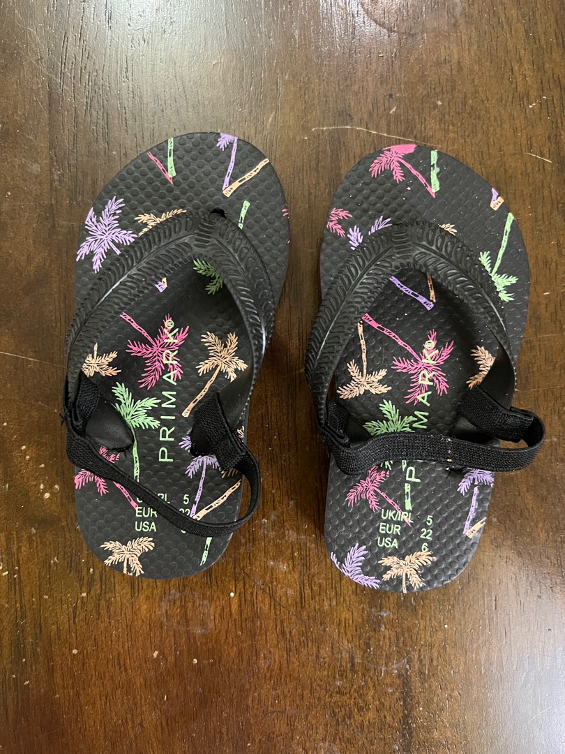 Baby flip flops best sale uk
