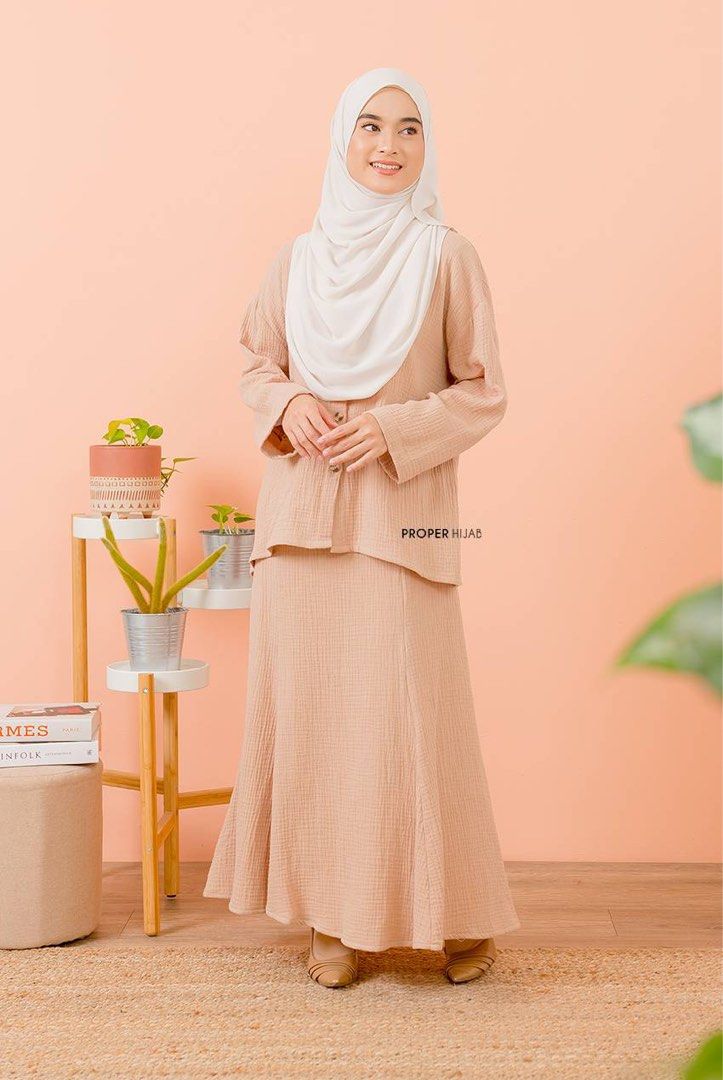 Proper Hijab Naura Set S/M, Women's Fashion, Muslimah Fashion, Baju