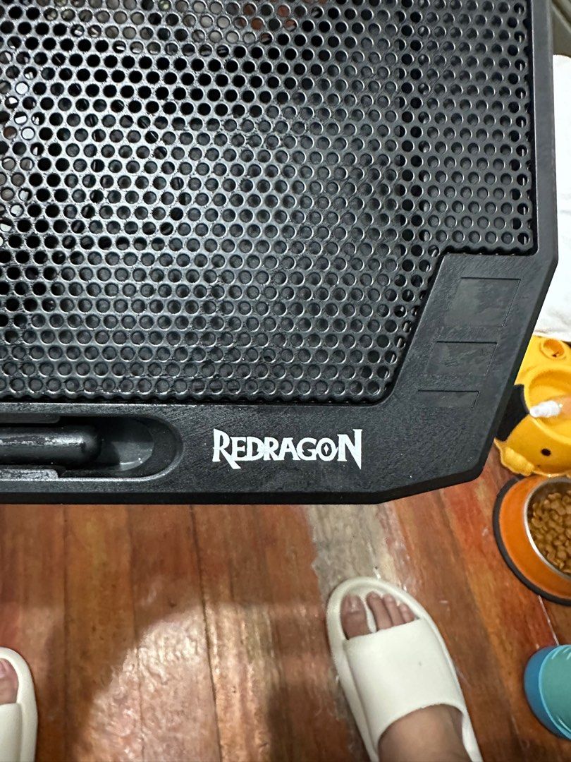 Red Dragon Laptop Cooler (Category: Laptop Bags & Sleeves) located in Malabon City. Submitted by Jevillanueva123 (Listing ID 1251170738, Image 1). Description: Wala pang 1 year Rfs wala ng laptop.